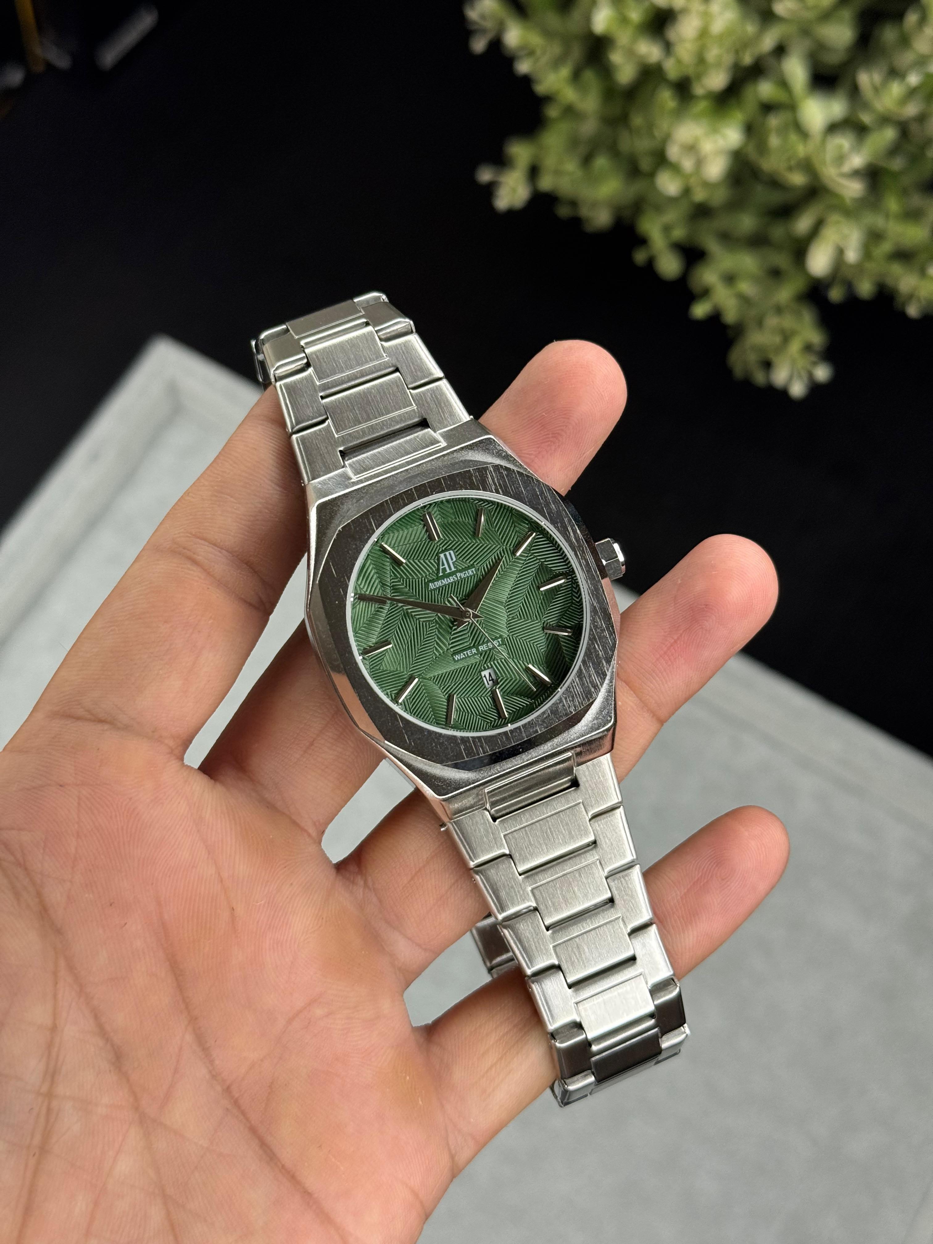 Audemars Piguet Royal Oak Offshore Premium Quartz Watch – Green Dial Silver Chain Edition