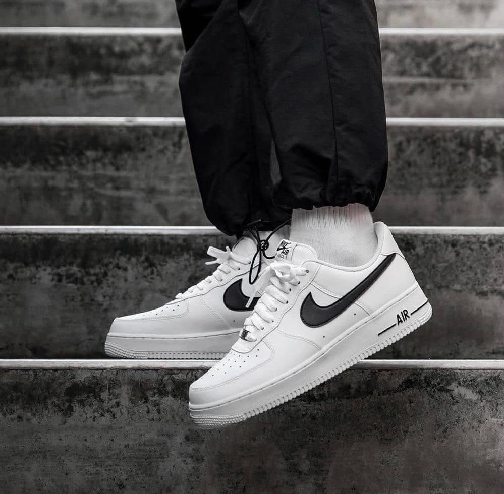 Nike Air Force 1  Low White Black Classic Streetwear Sneakers