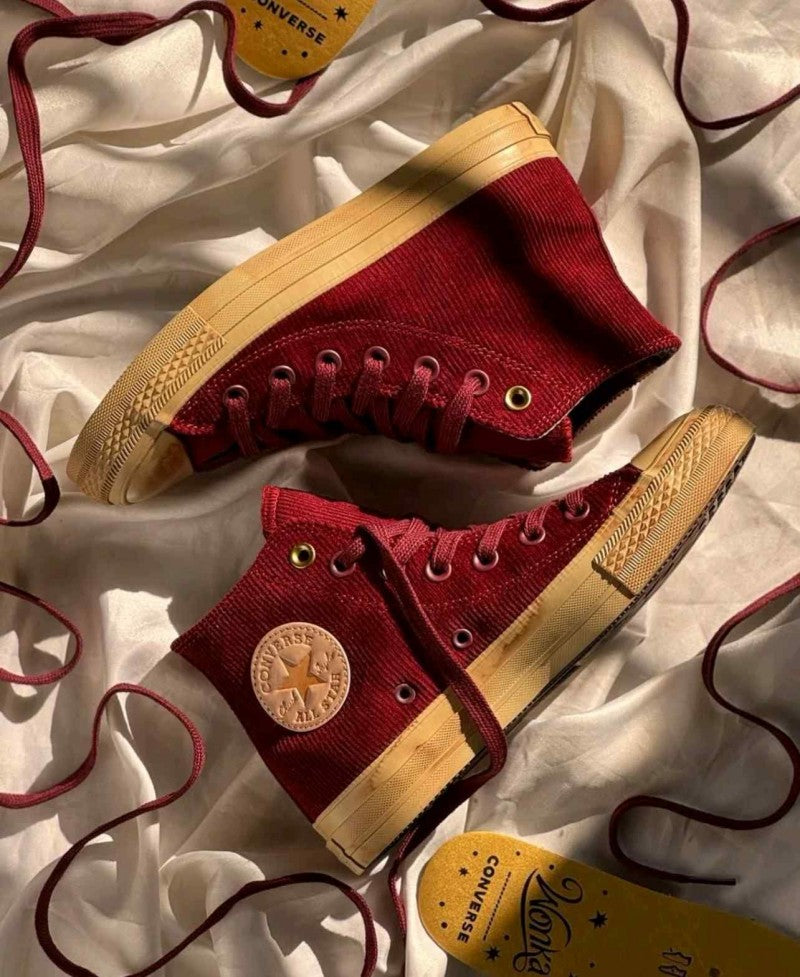 Converse Chuck Taylor All Star 70 x Willy Wonka ‘Burgundy Corduroy’