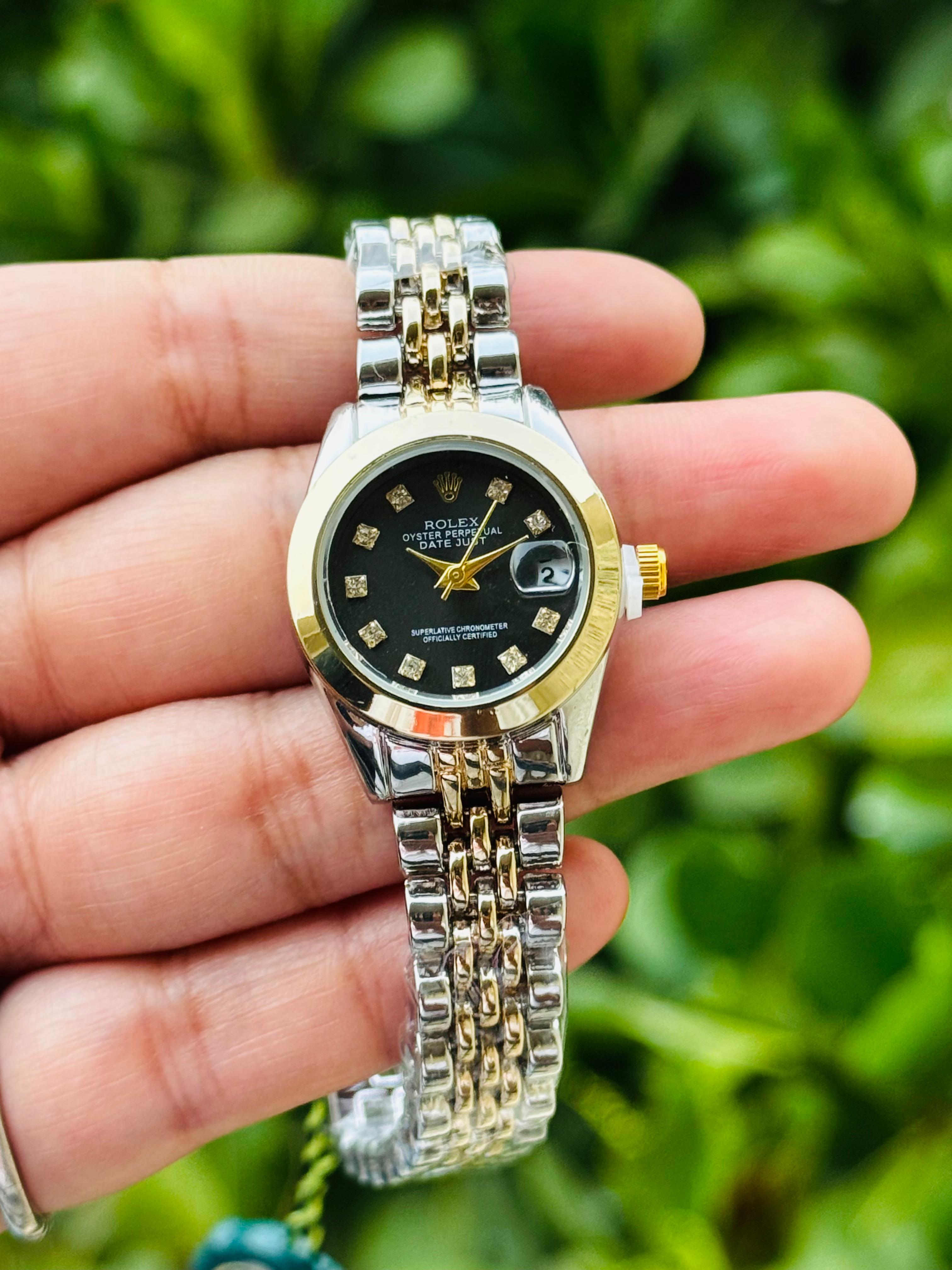 Luxury Diamond Dial Ladies Watch – Silver & Gold Premium Bracelet Collection