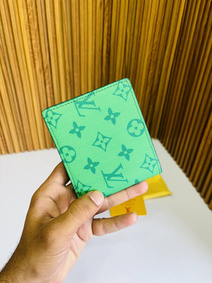 Louis Vuitton Slender Monogram Canvas Premium Bi-Fold Men's Wallet