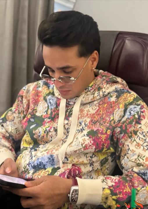 Louis Vuitton Premium Floral Bloom Hoodie – LV Monogram Edition