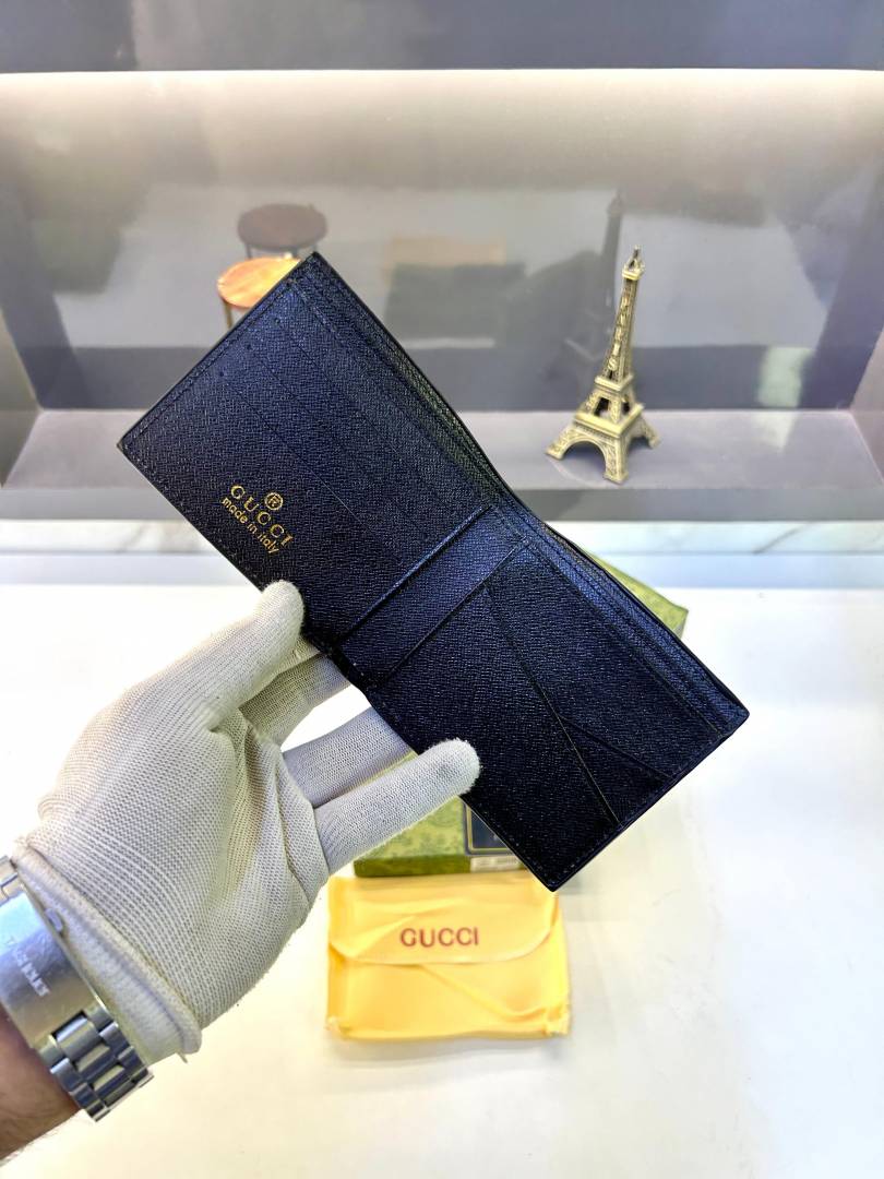 Gucci Ophidia GG Supreme Tab Detail Bifold Wallet