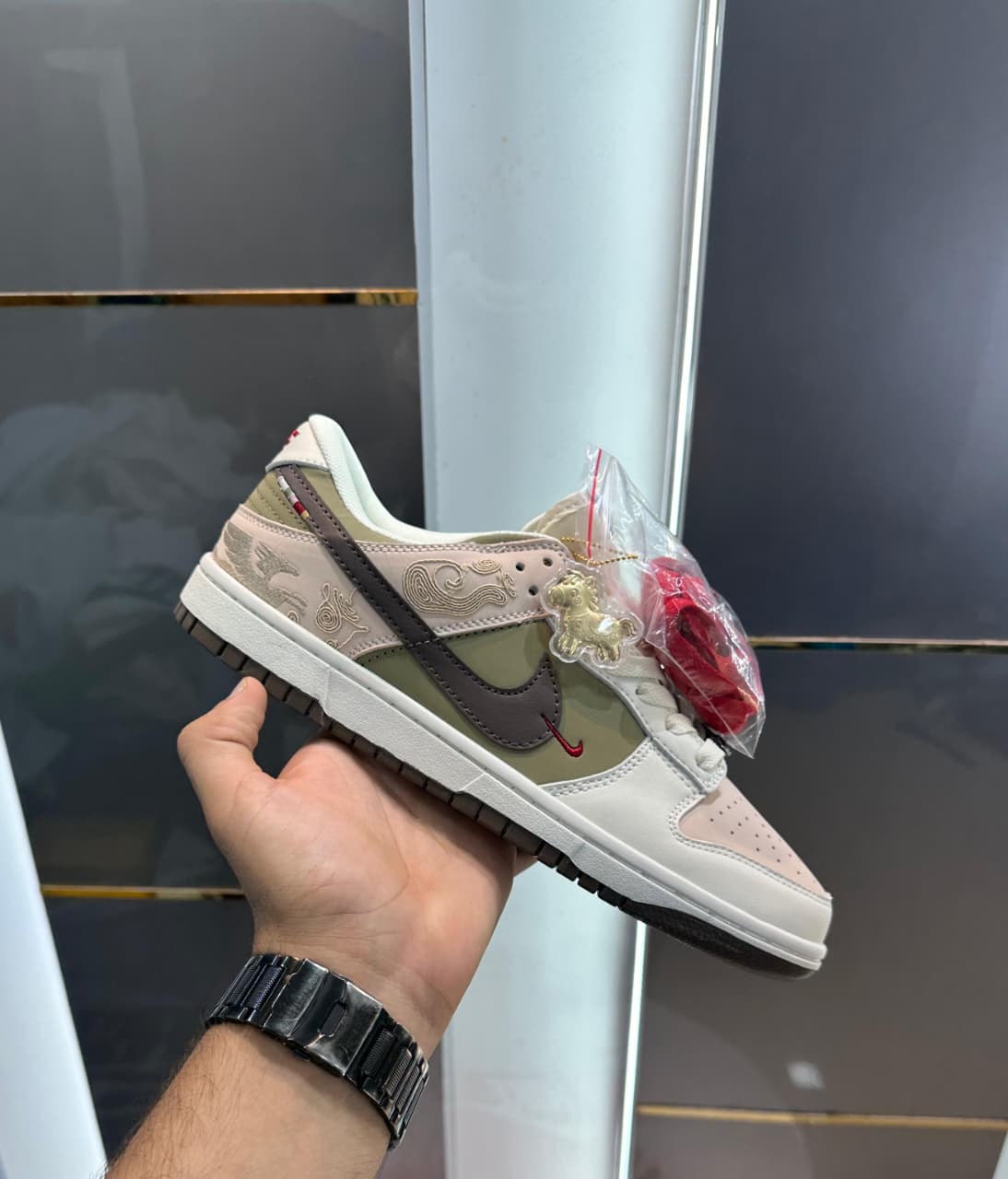 Nike SB Dunk Low SE LNY "Year Of The Horse" Special Edition Sneakers